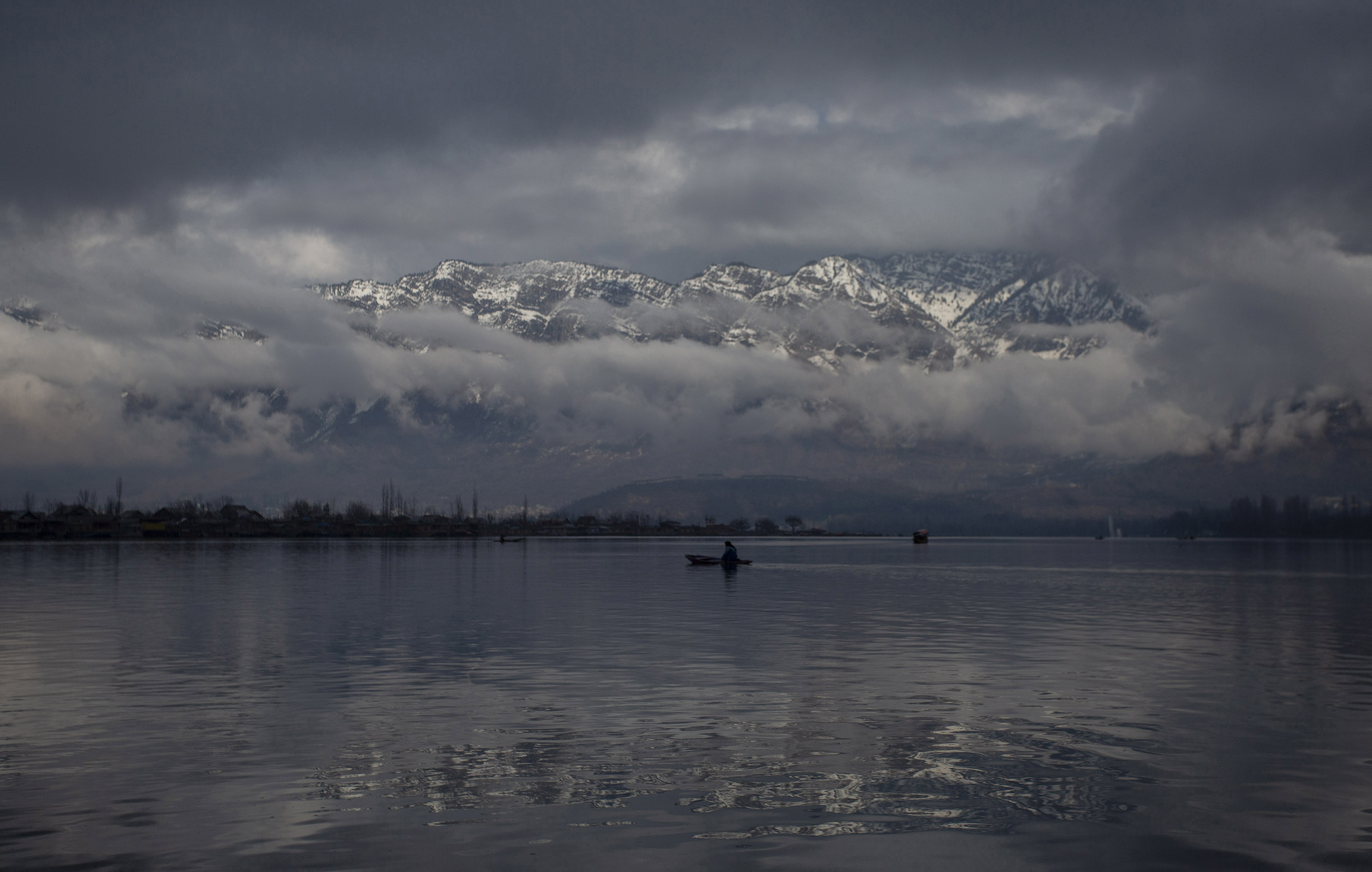 J&K Weather Update: Light Rain, Thundershowers Likely at Scattered Places Today