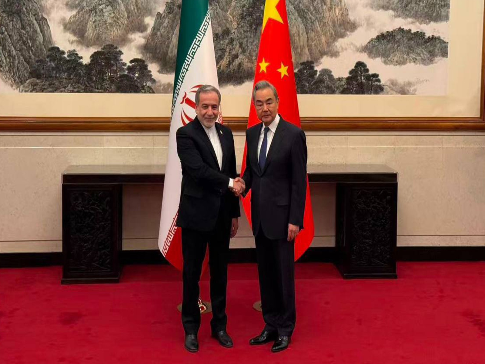 "Will only accept fair, comprehensive agreement," Iranian FM Araghchi tells his Chinese counterpart in Beijing