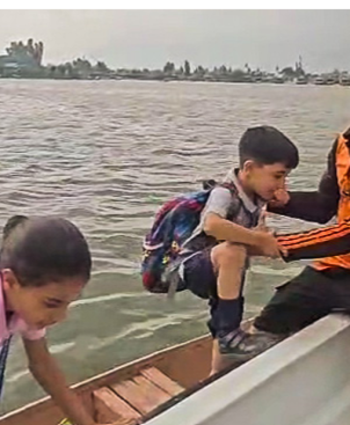 STORM FURY SWEEPS KASHMIR