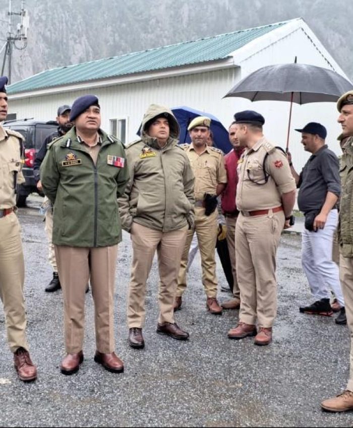IGP Kashmir reviews security arrangements at Baltal base camp for Amarnath Yatra