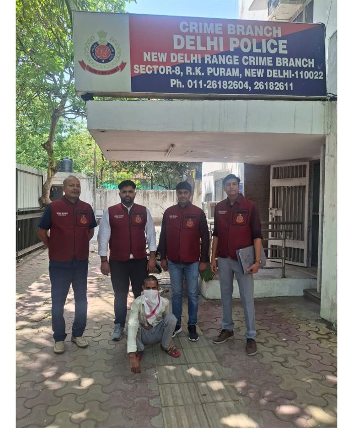 Delhi Police Crime Branch Arrests Absconding Fraud Accused from Jammu & Kashmir