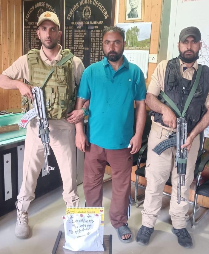 Police Seize Over 3 Kg Charas in Anantnag, Two Cases Registered