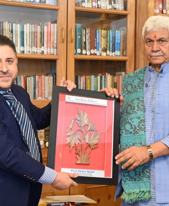 Prof. Abdul Majid meets LG Manoj Sinha, aplauds NMBA Campaign