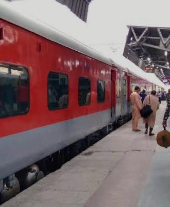 Northern Railway Resolves Chronic Delays of Pooja Express