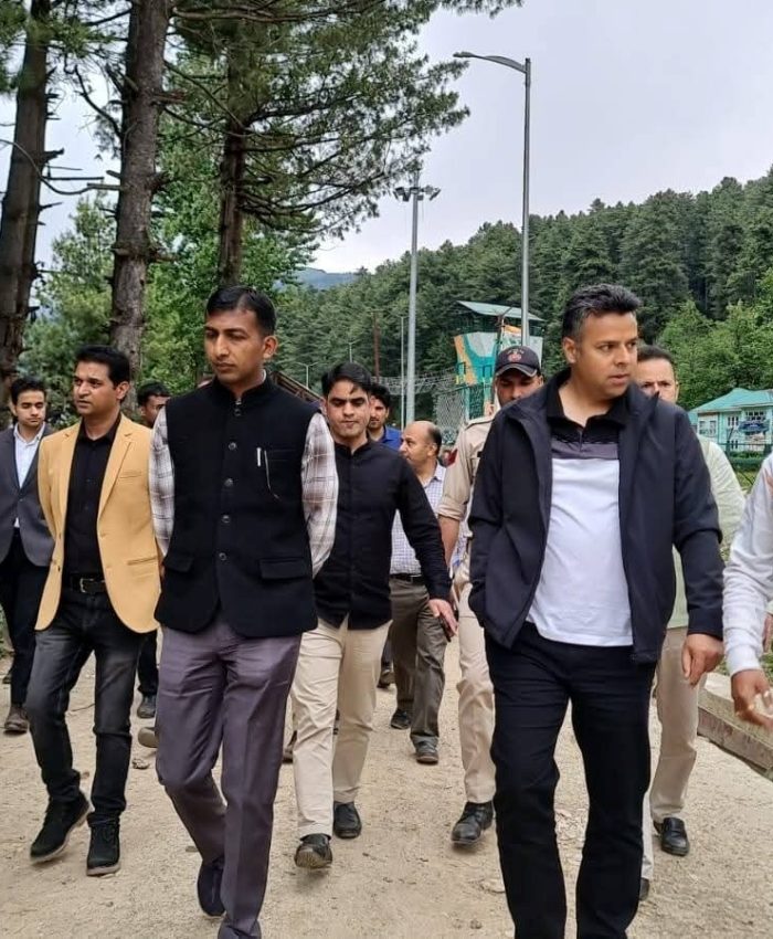 Higher pilgrim turnout expected for Amarnath Yatra this year: Div Com