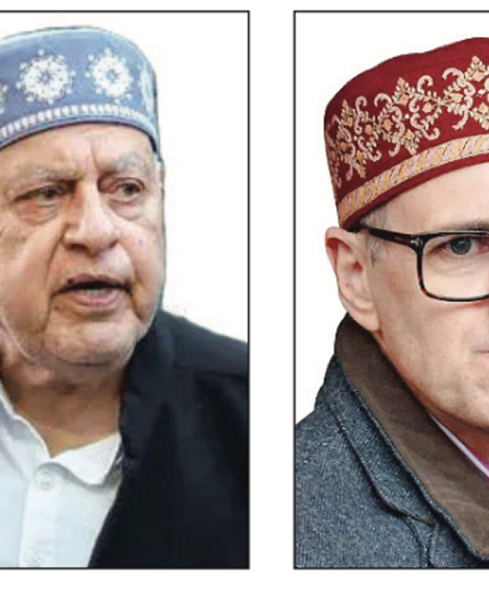 Dr Farooq, Omar Greet People on Urs Celebrations