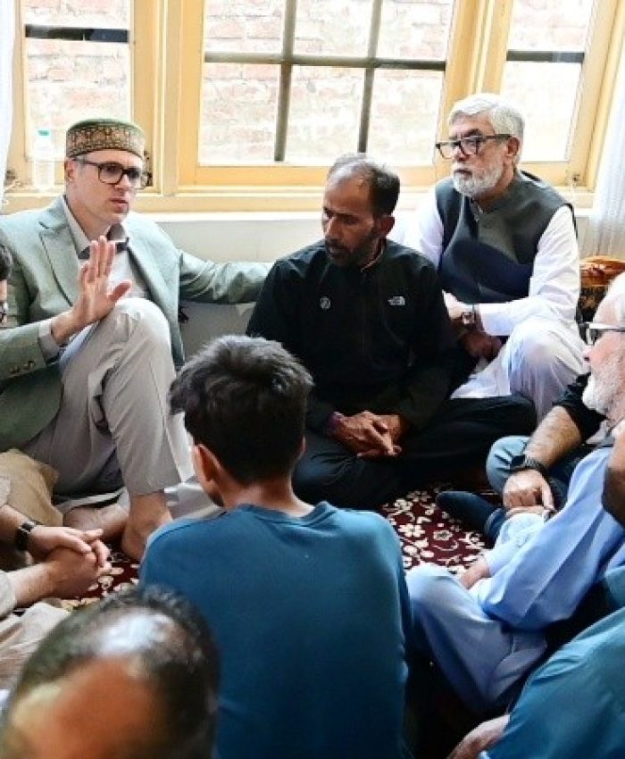 Budgam minor rape-murder:CM visits bereaved family, assures justice