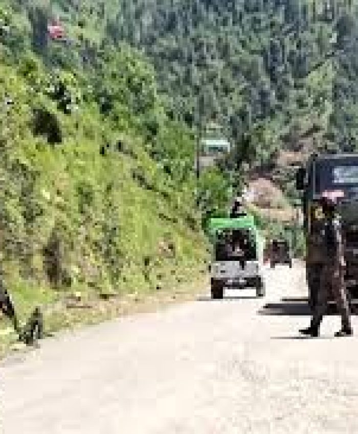 Intruder, Two Others Held in Uri
