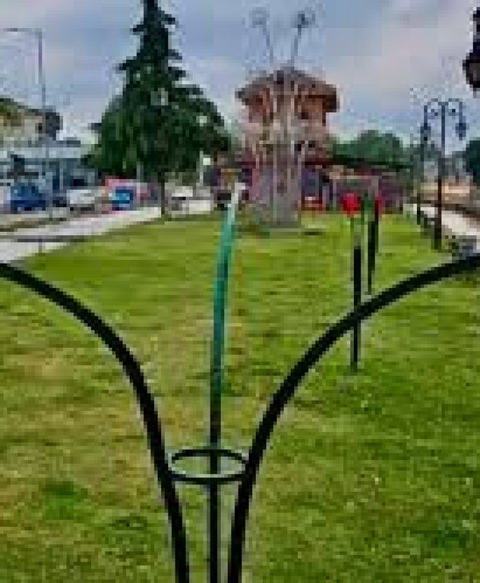 Flower pots stolen from Riverfront at Rajbagh