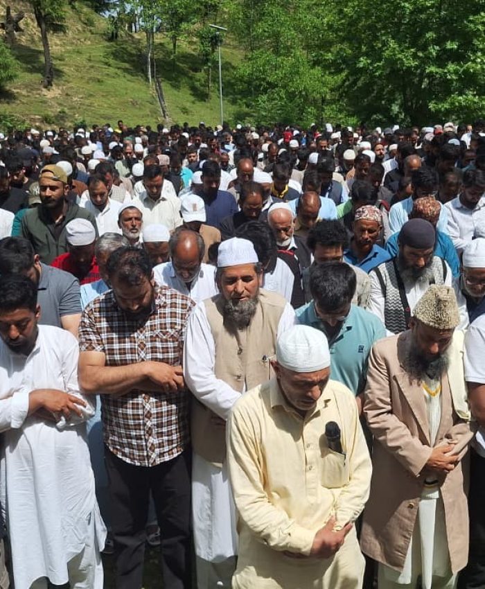 Er Rashid’s Father Laid to Rest Amid Huge Gathering