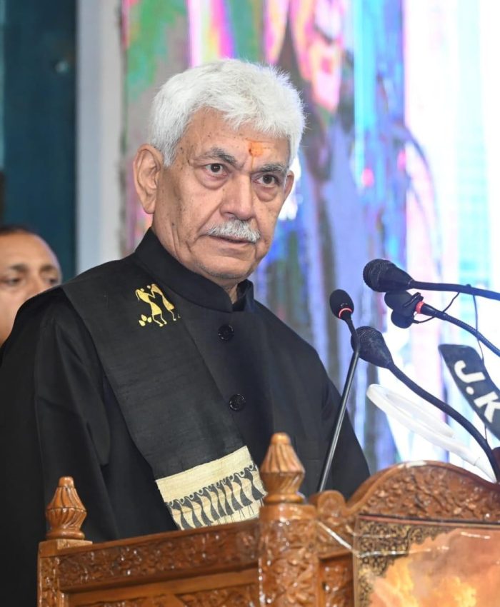 Kashmir Literature Festival :Shed colonial mindset: LG Sinha to writers