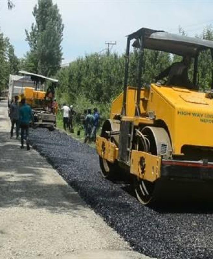 Govt clears massive road macadamisation plan across Kashmir