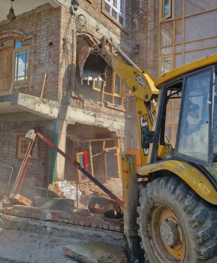 ‘Drug peddler’s Rs 2 cr illegal property demolished in Sgr’